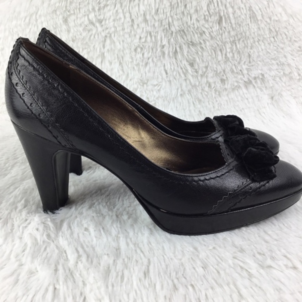 PETER KAISER Black Leather Pumps w/Velvet Bow Tie